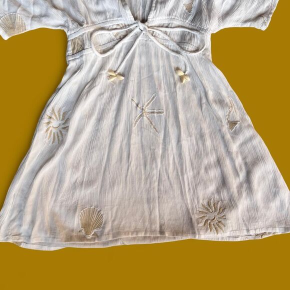 NWT Blue Island Seashell Beach inspired embroidered white swim coverup - Picture 8 of 8